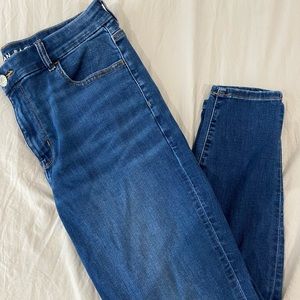 American Eagle skinny jeans